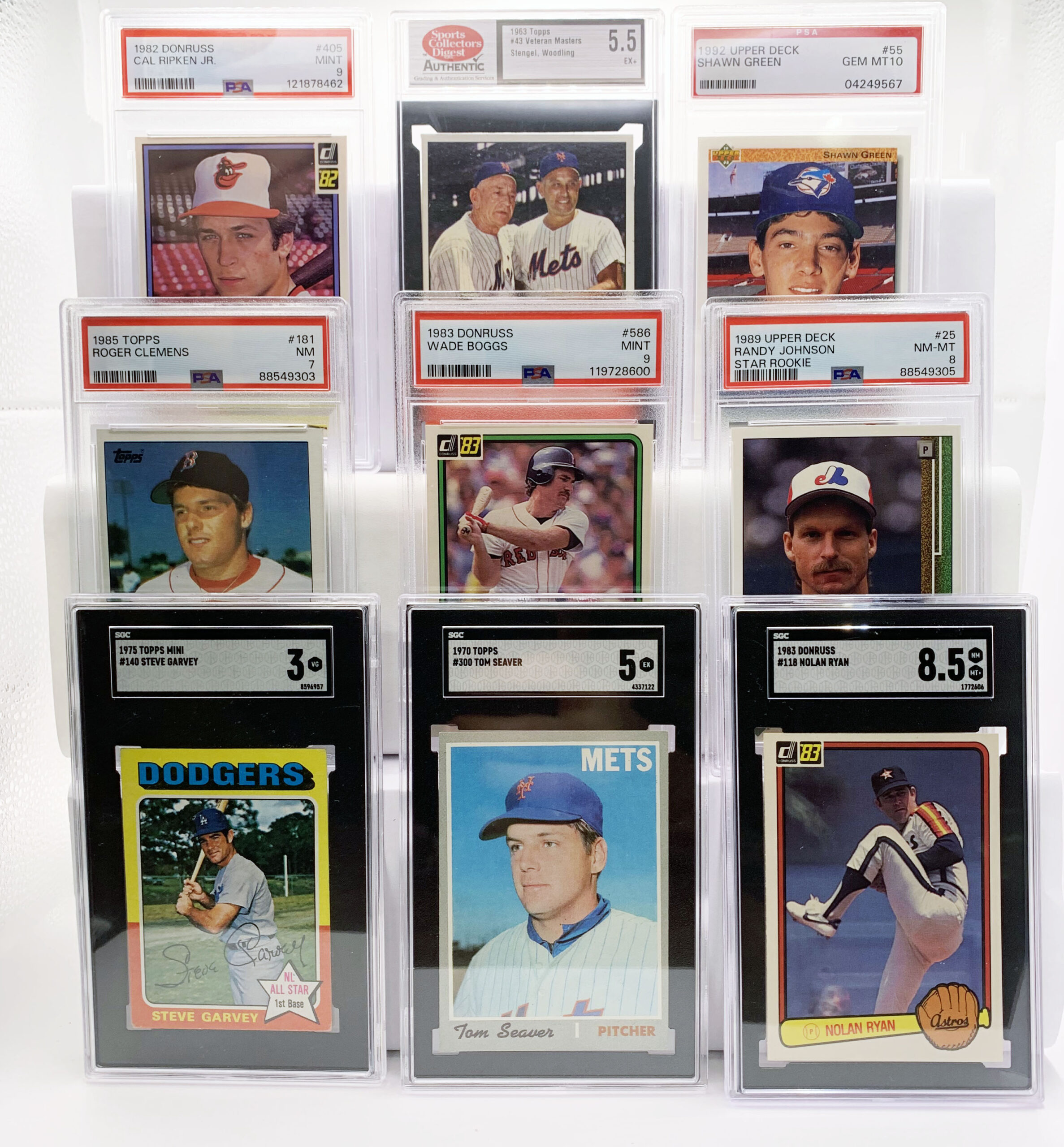 Repacked Wax Santa Packs graded cards